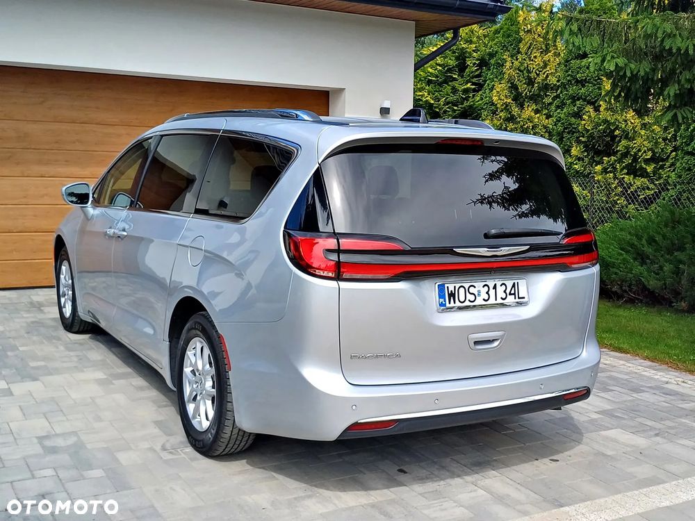 Chrysler Pacifica - 6