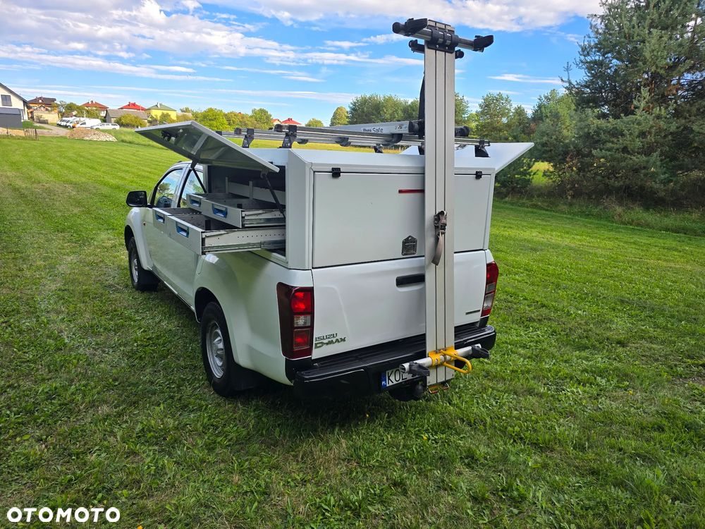 Isuzu D-Max 2.5 EC LS - 31