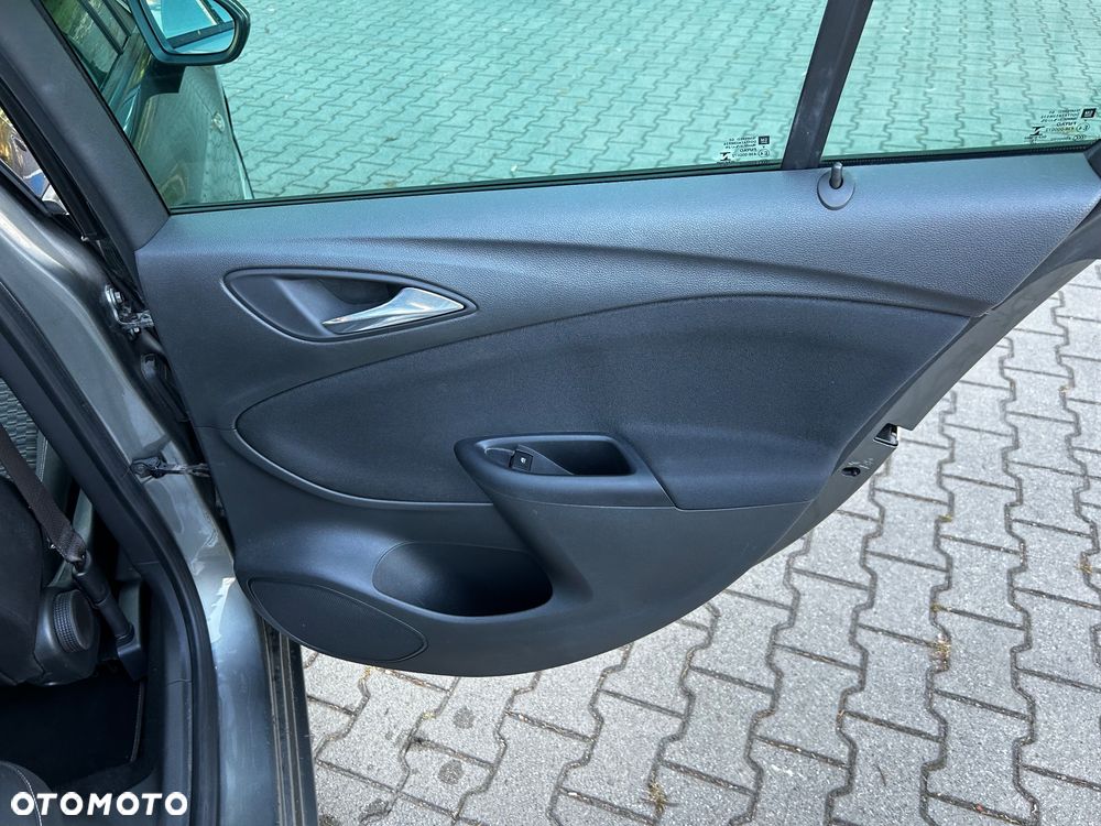 Opel Astra 1.4 Turbo Dynamic - 20