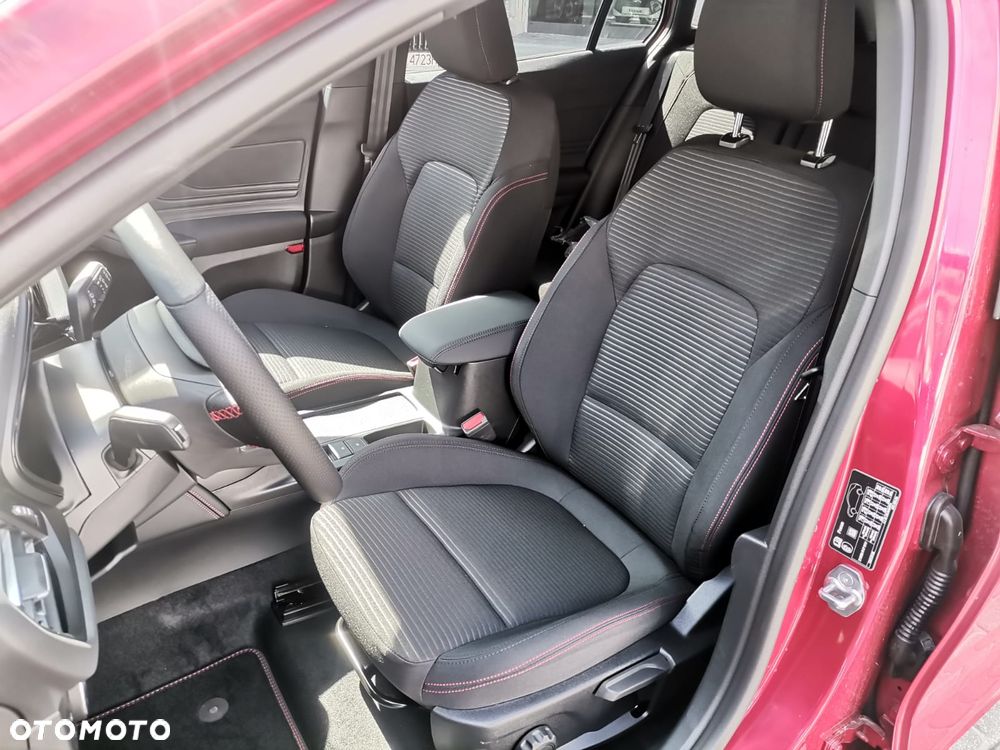 Ford Focus 1.0 EcoBoost mHEV ST-Line X - 12