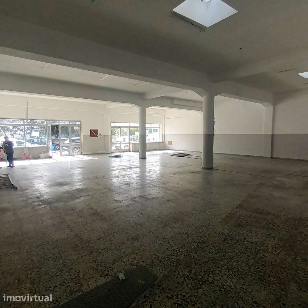 Imóvel Comercial para Arrendar em Alverca - Grande imagem: 3/6