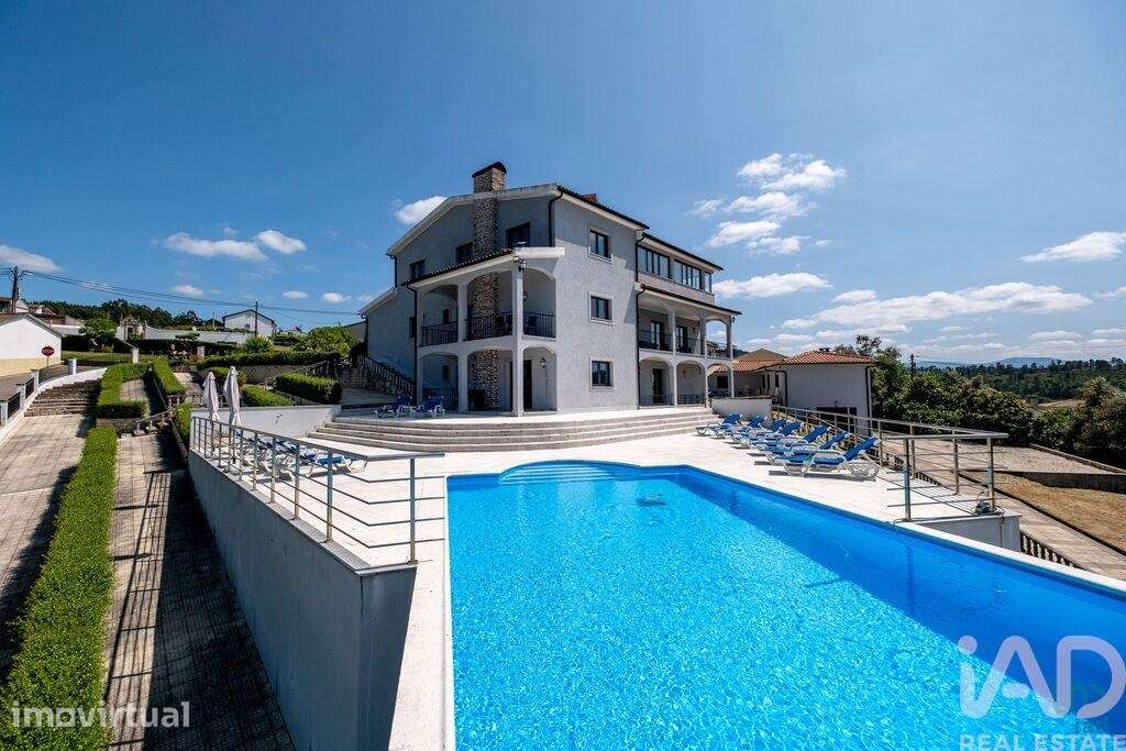 Casa / Villa T6 em Secarias de 398,00 m2 - Grande imagem: 3/30