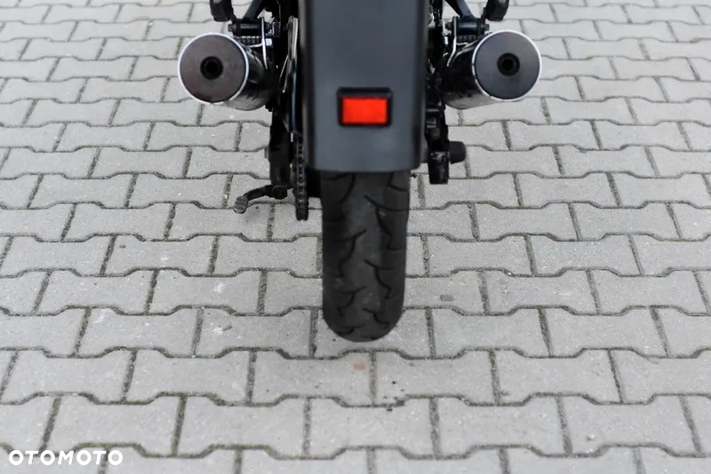 Kawasaki GPZ - 19
