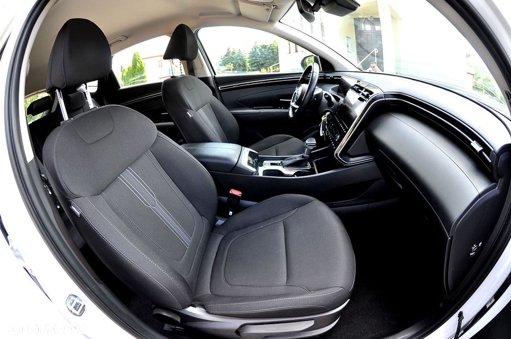 Hyundai Tucson 1.6 CRDi 48V-Hybrid 2WD DCT Trend - 28