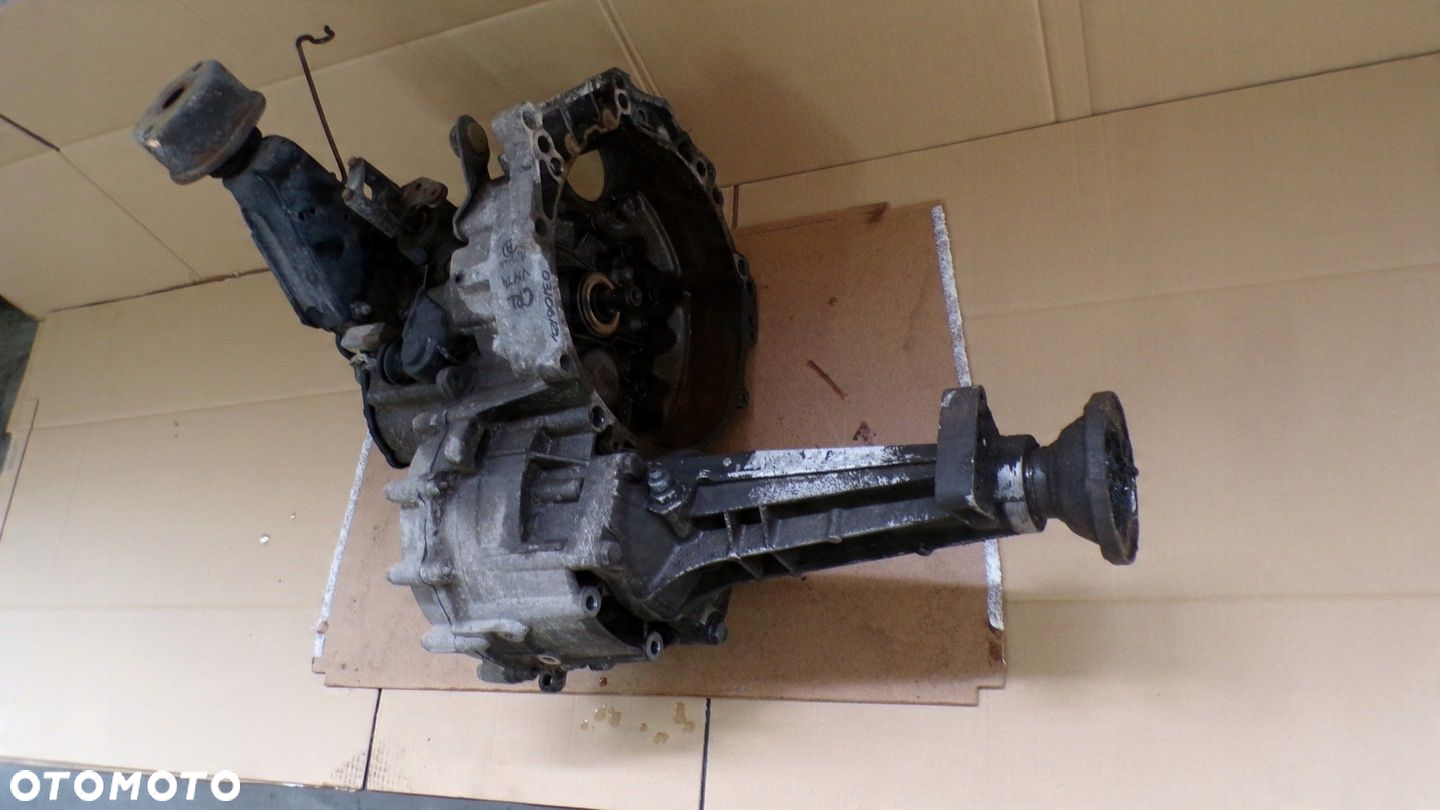 VW TRANSPORTER T4 1.9TDI SKRZYNIA BIEGÓW CRL - 12