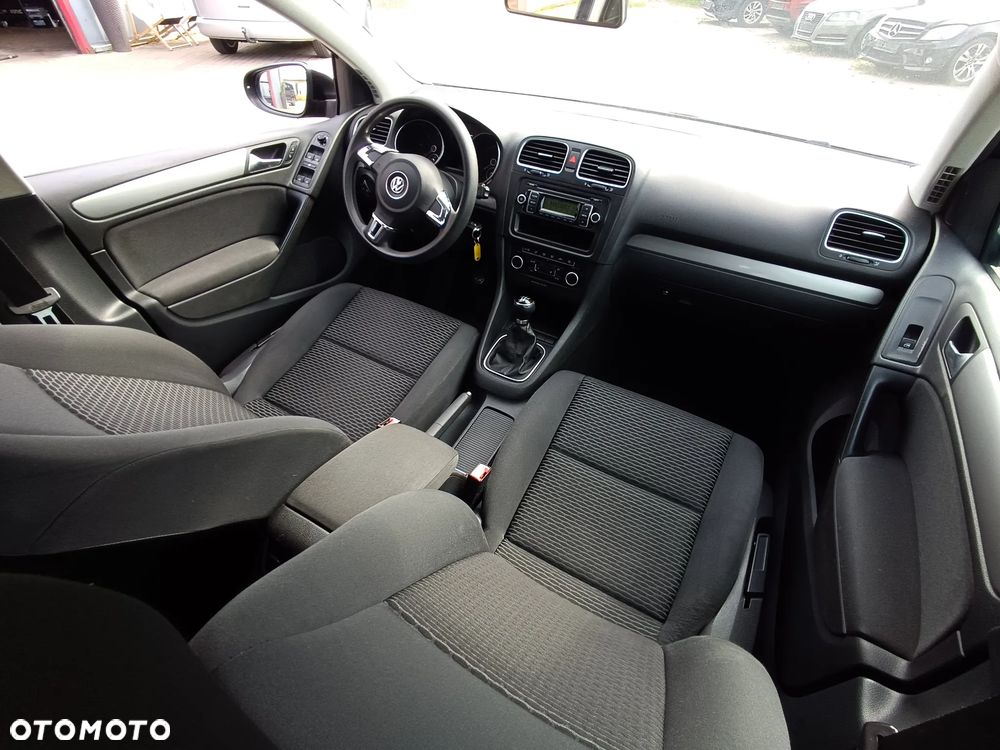Volkswagen Golf - 16