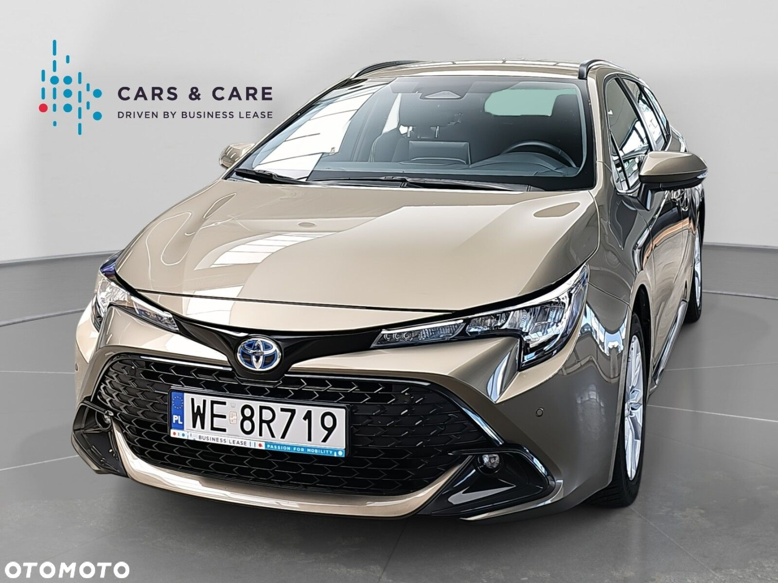 Toyota Corolla 2.0 Hybrid Comfort - 2