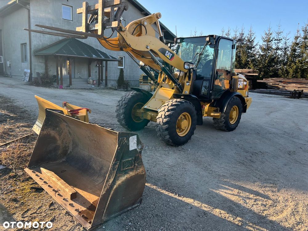 Caterpillar ŁADOWARKA CAT 906M 906 907 908 łyżka pług widły  Liebherr 506 Volvo L25 - 4