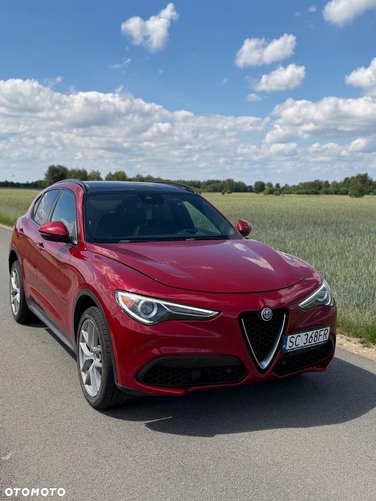 Alfa Romeo Stelvio 2.0 Turbo 16V AT8-Q4 Lusso Ti - 9