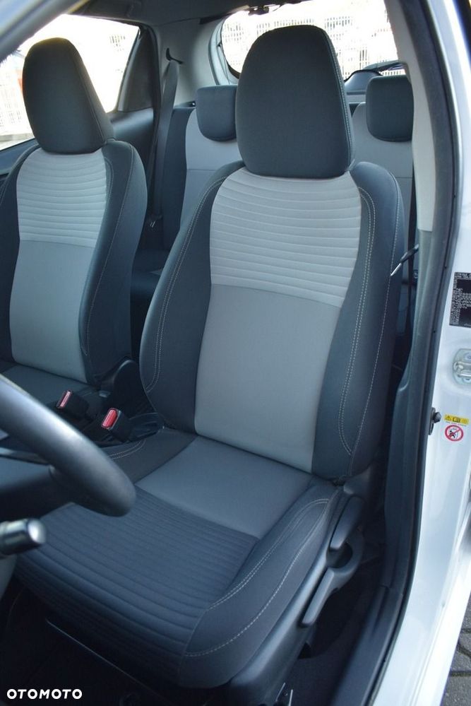 Toyota Yaris - 13