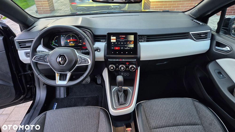 Renault Clio 1.6 E-TECH Techno - 26