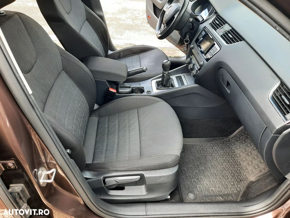 Skoda Octavia - 8