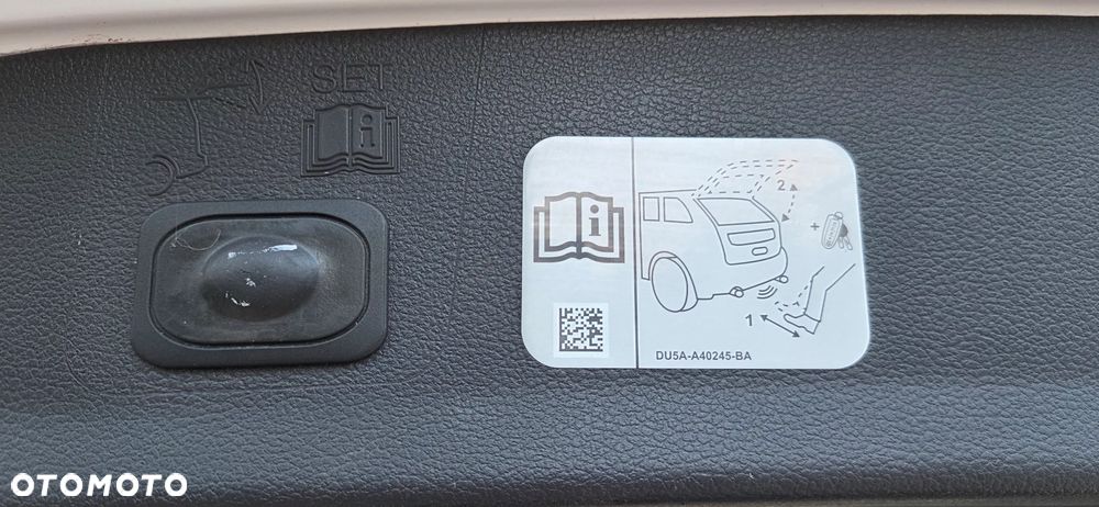 Ford Kuga - 22