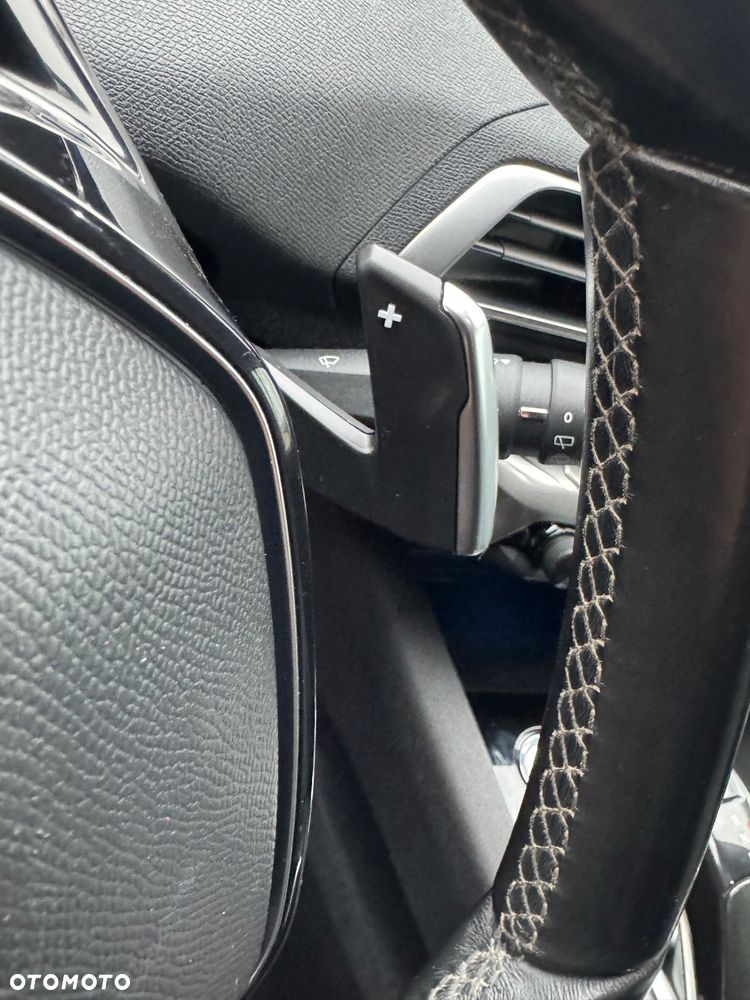 Peugeot 3008 1.5 BlueHDi GT Pack S&S EAT8 - 20