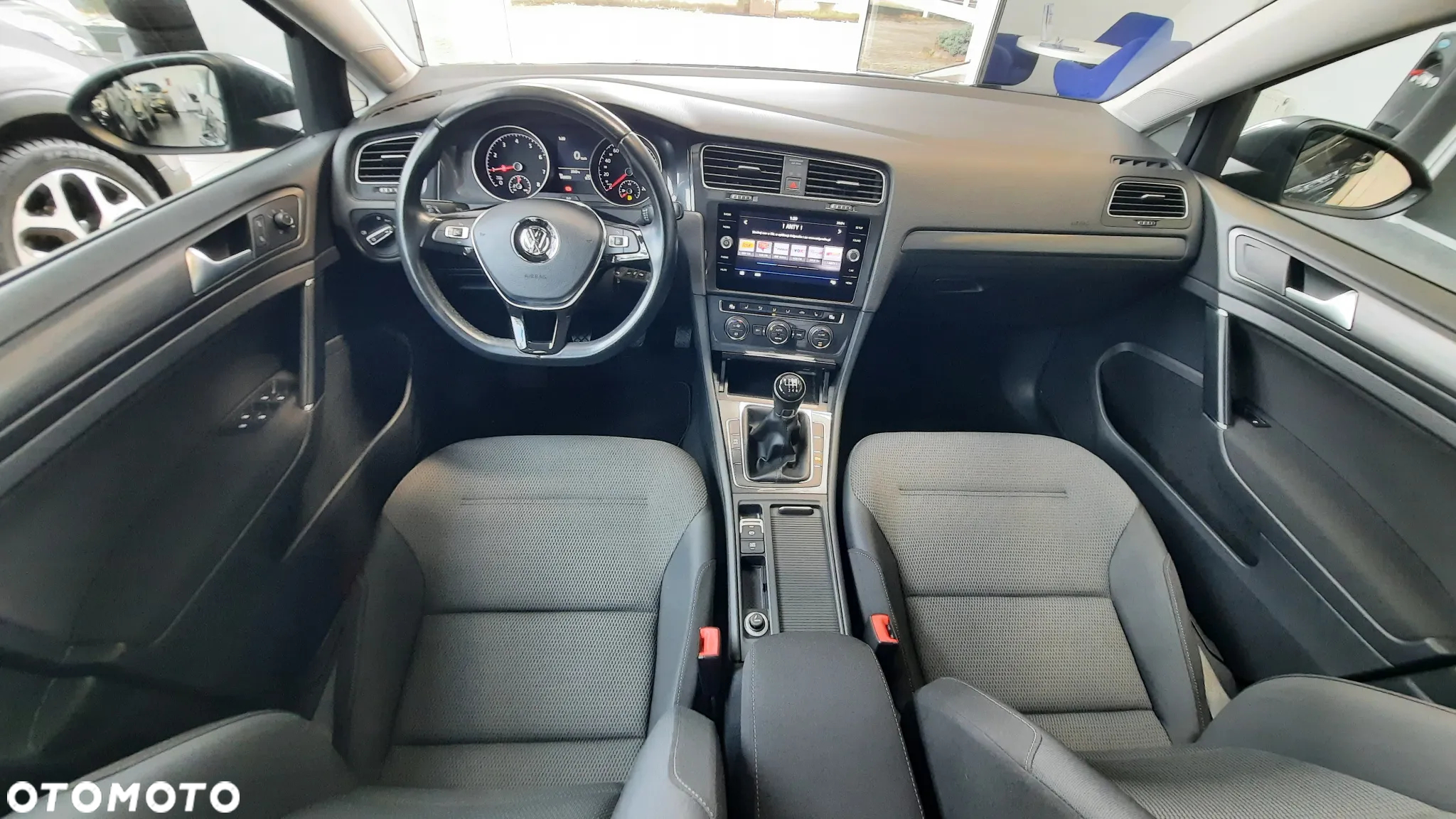 Volkswagen Golf 1.0 TSI (BlueMotion Technology) Comfortline - 26