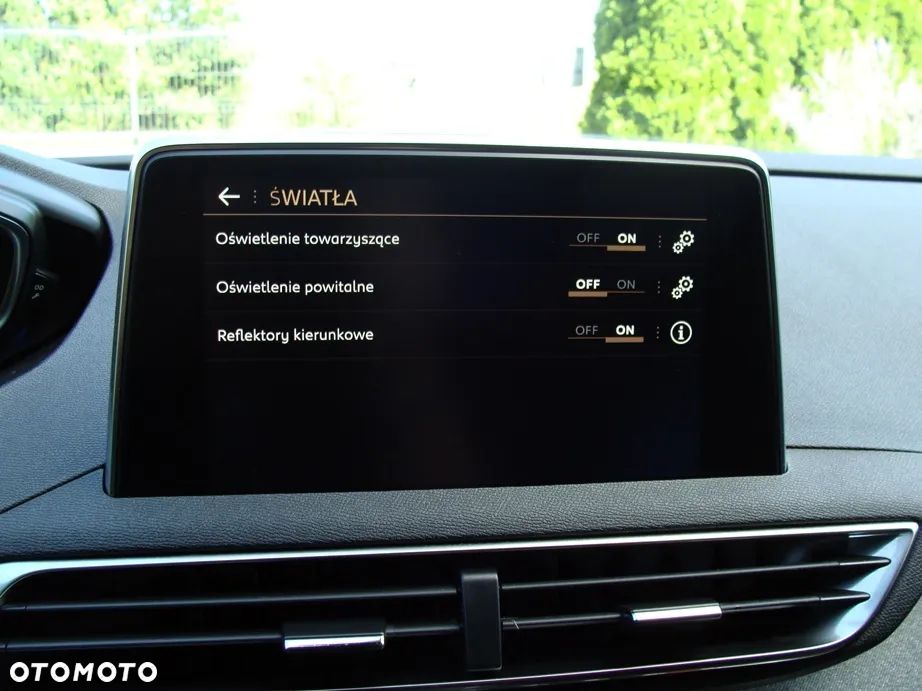 Peugeot 3008 1.6 PureTech GPF GT Line S&S EAT8 - 29