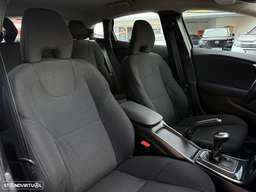 Volvo V40 2.0 D2 Momentum - 7