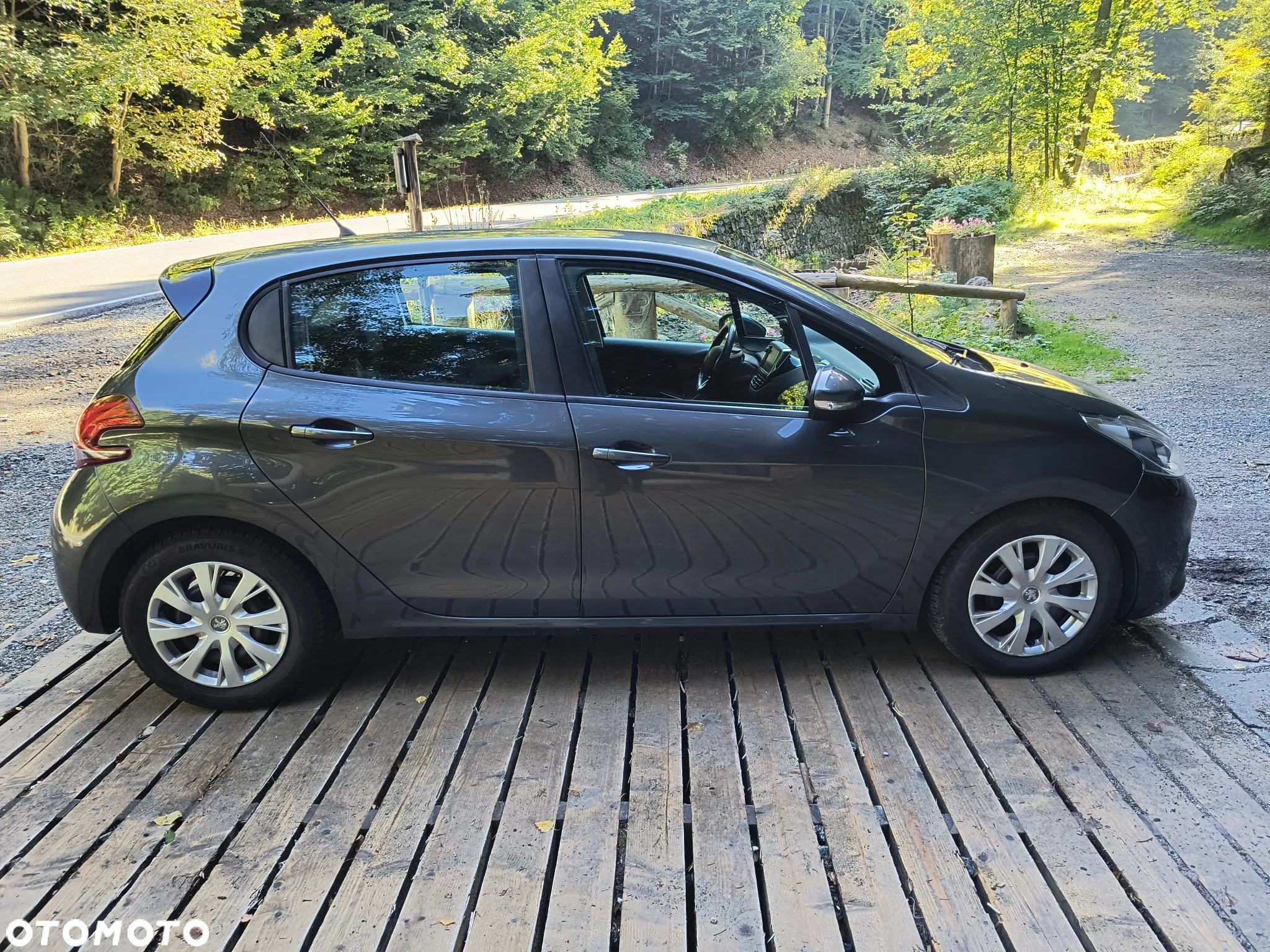 Peugeot 208 Blue-HDi 100 Stop&Start Active - 4