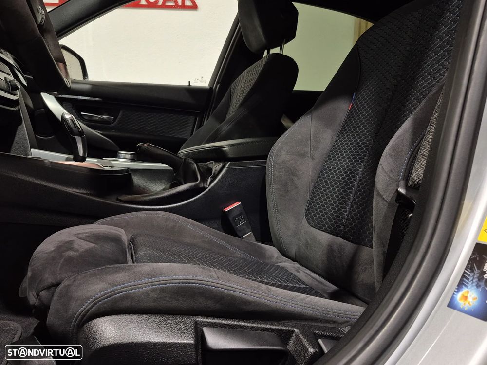 BMW 330 e iPerformance Pack M - 35