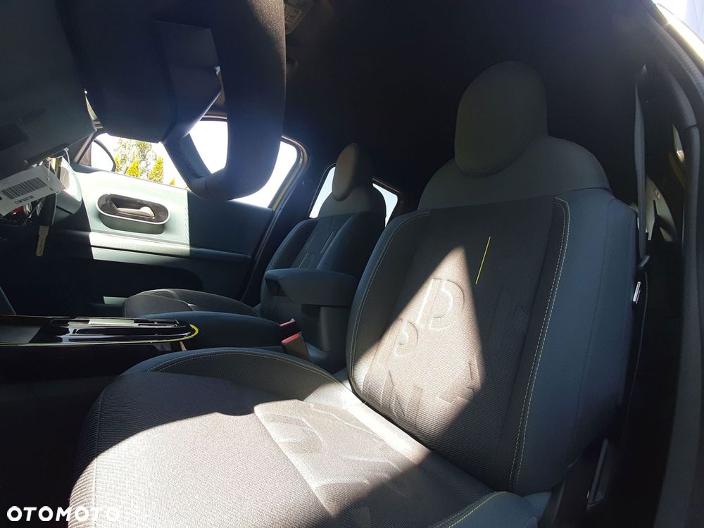Fiat Grande Panda 1.2 mHEV Icon eDCT - 11