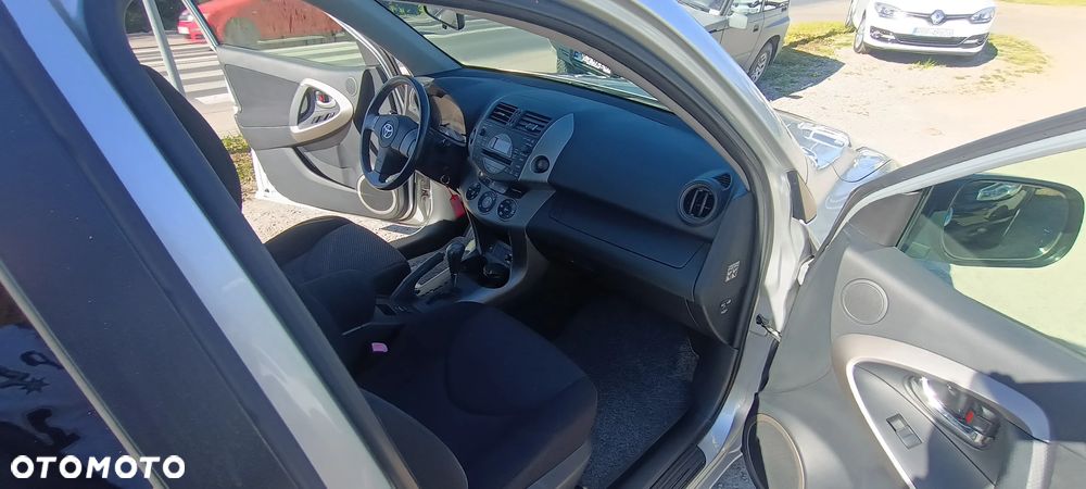 Toyota RAV4 2.0 4x4 Automatik Sol - 18