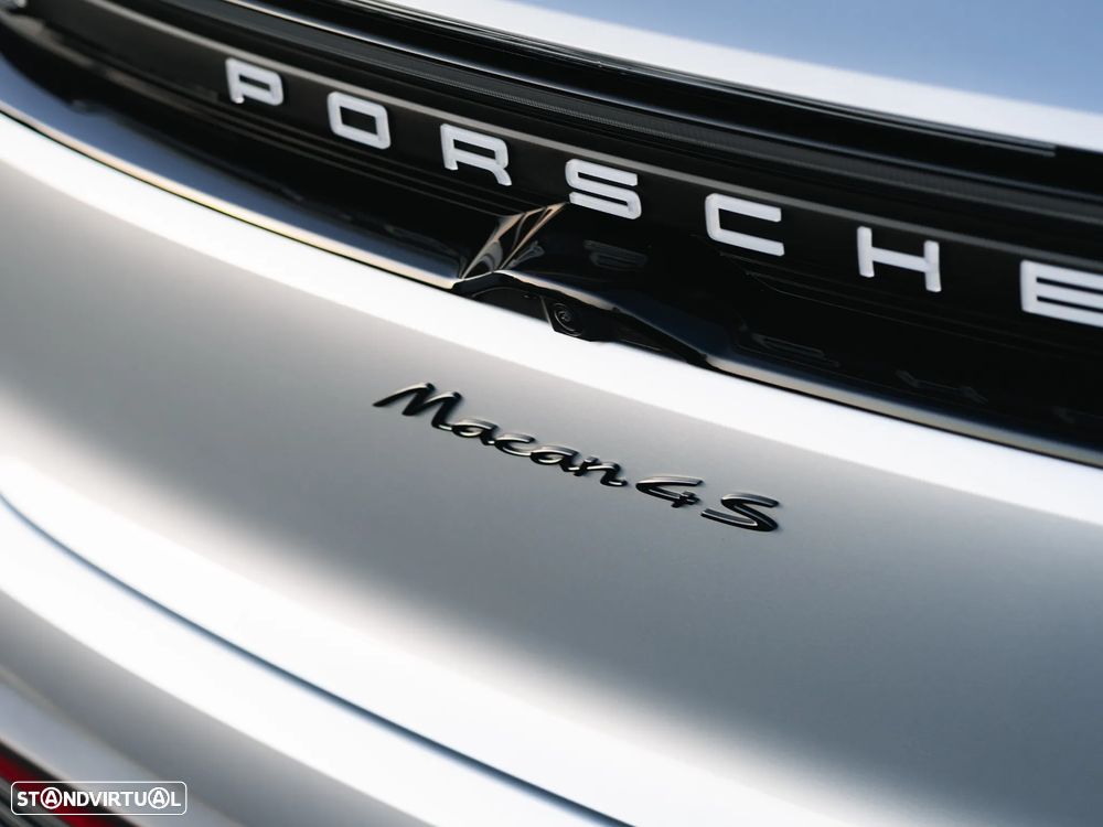 Porsche Macan Electric 4S - 34