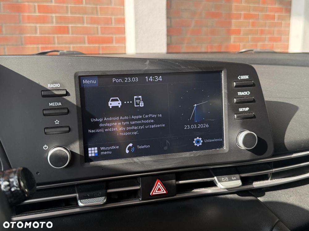 Hyundai Elantra - 19