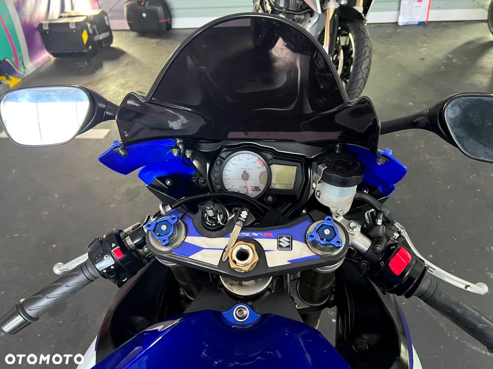 Suzuki GSX-R - 17