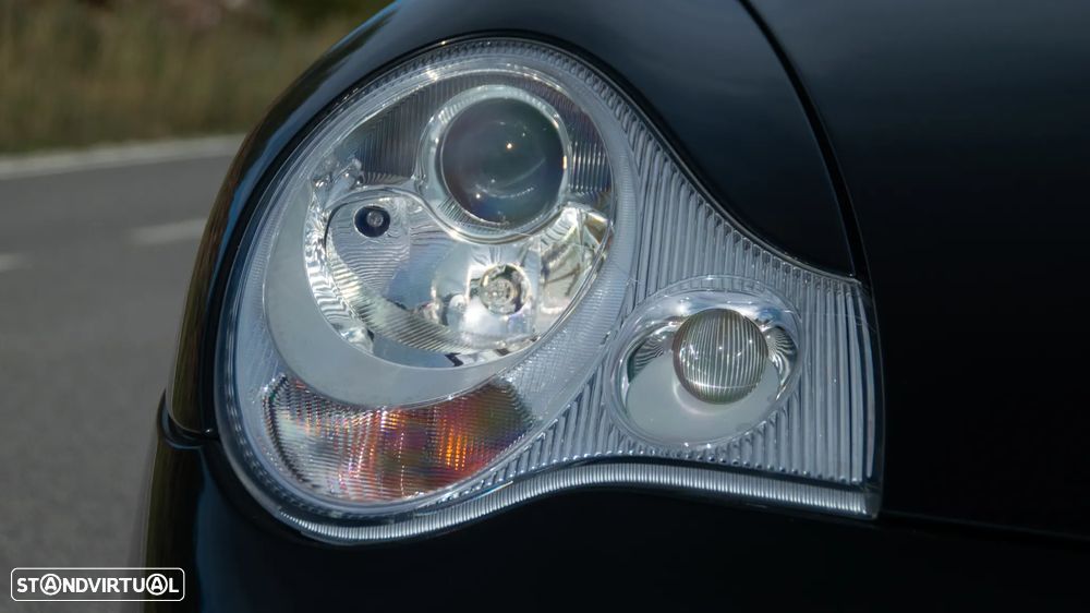 Porsche 911 (996) Carrera Cabrio - 6