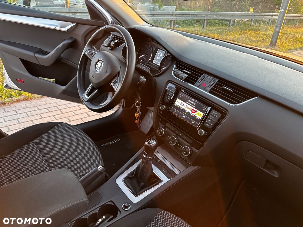 Skoda Octavia 1.4 TSI Ambition - 18