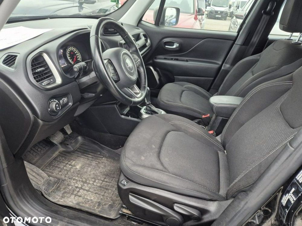 Jeep Renegade - 12