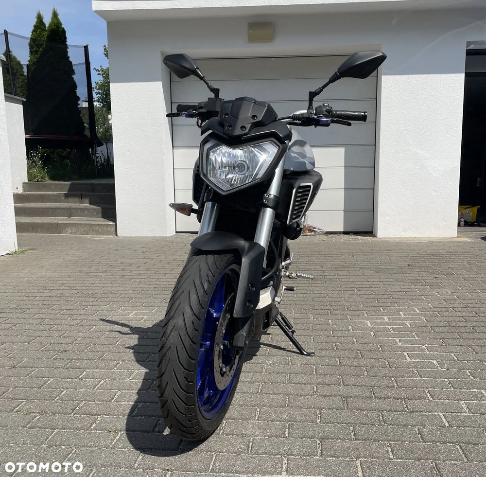 Yamaha MT - 5