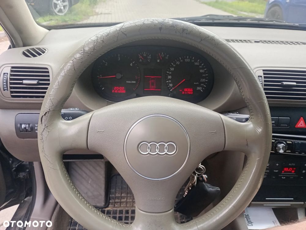 Audi A3 Sportback 1.9 TDI Ambiente - 13