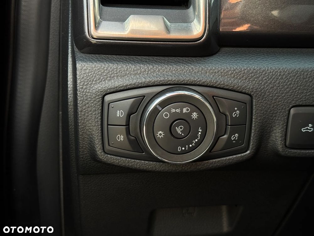 Ford Ranger 2.0 EcoBlue 4x4 DC Wildtrak - 38