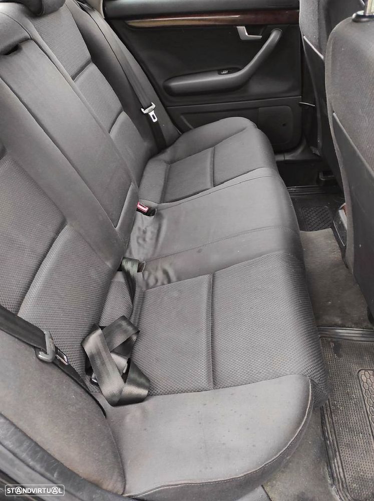 Audi A4 1.9 TDI m5 - 2