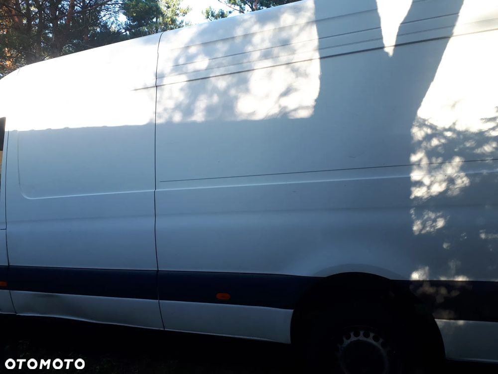MERCEDES SPRINTER 907 2025 R KAROSERIA - 2