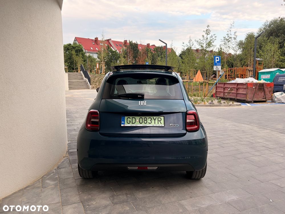 Fiat 500e 42 kWh La Prima - 8