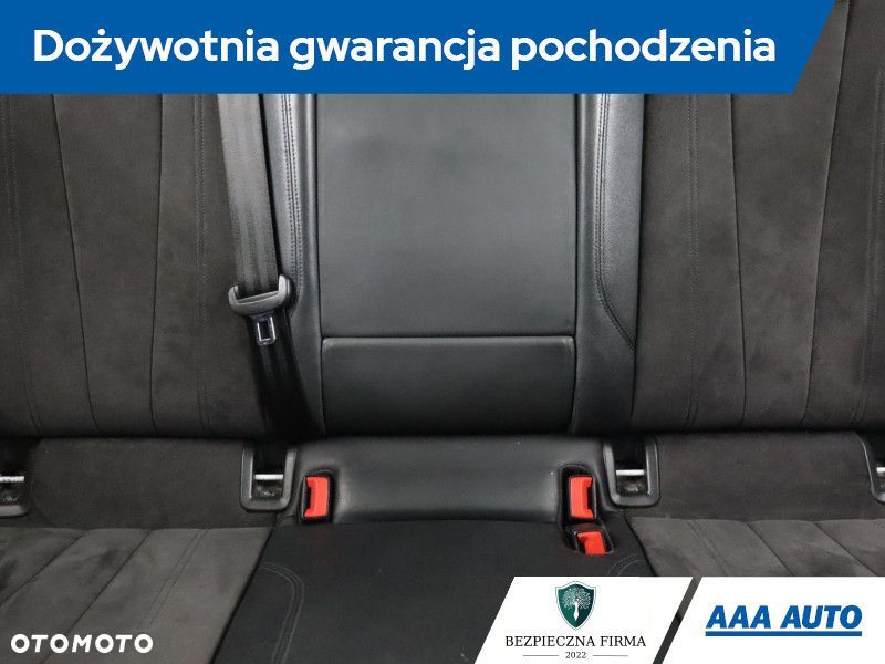 Audi A4 Allroad - 12