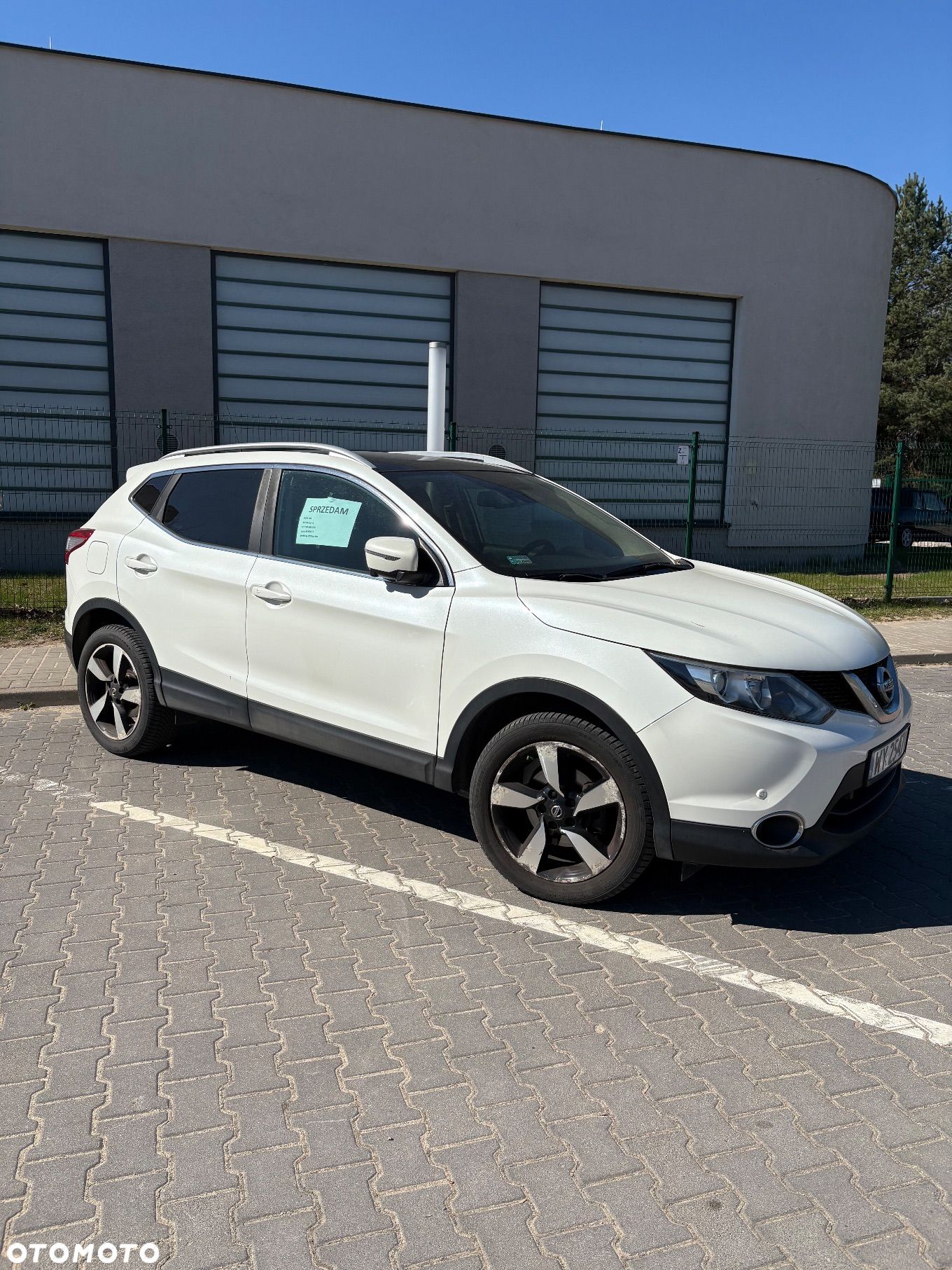 Nissan Qashqai 1.6 DIG-T N-Connecta - 1