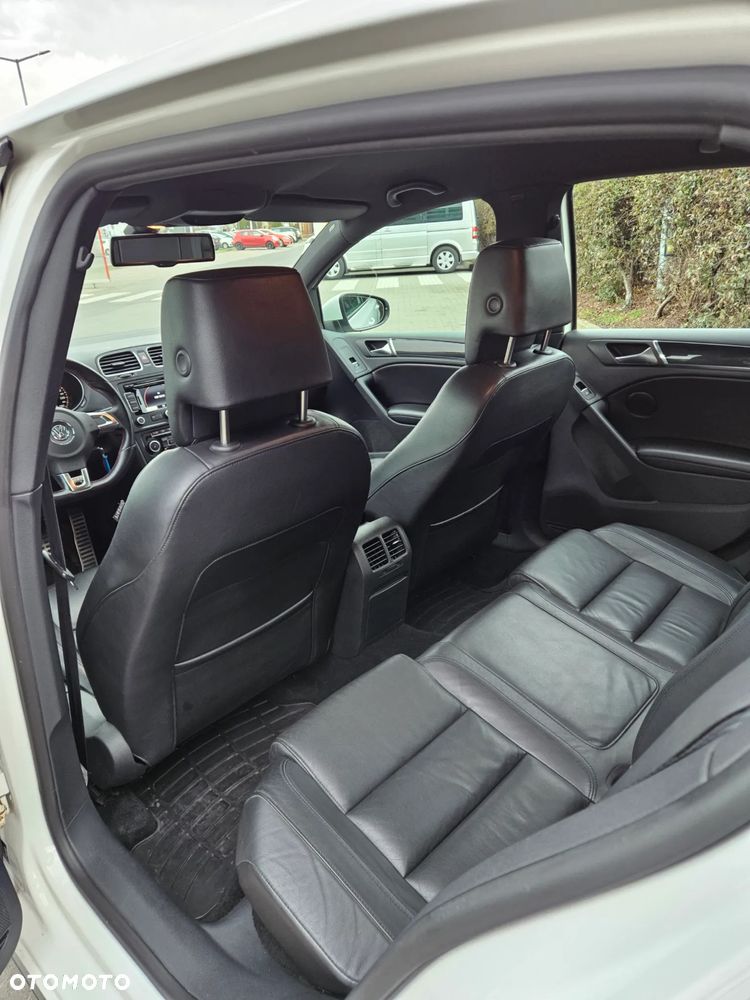 Volkswagen Golf 2.0 GTI DSG - 11
