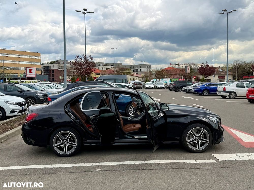 Mercedes-Benz C 300 e 9G-TRONIC AMG Line - 35