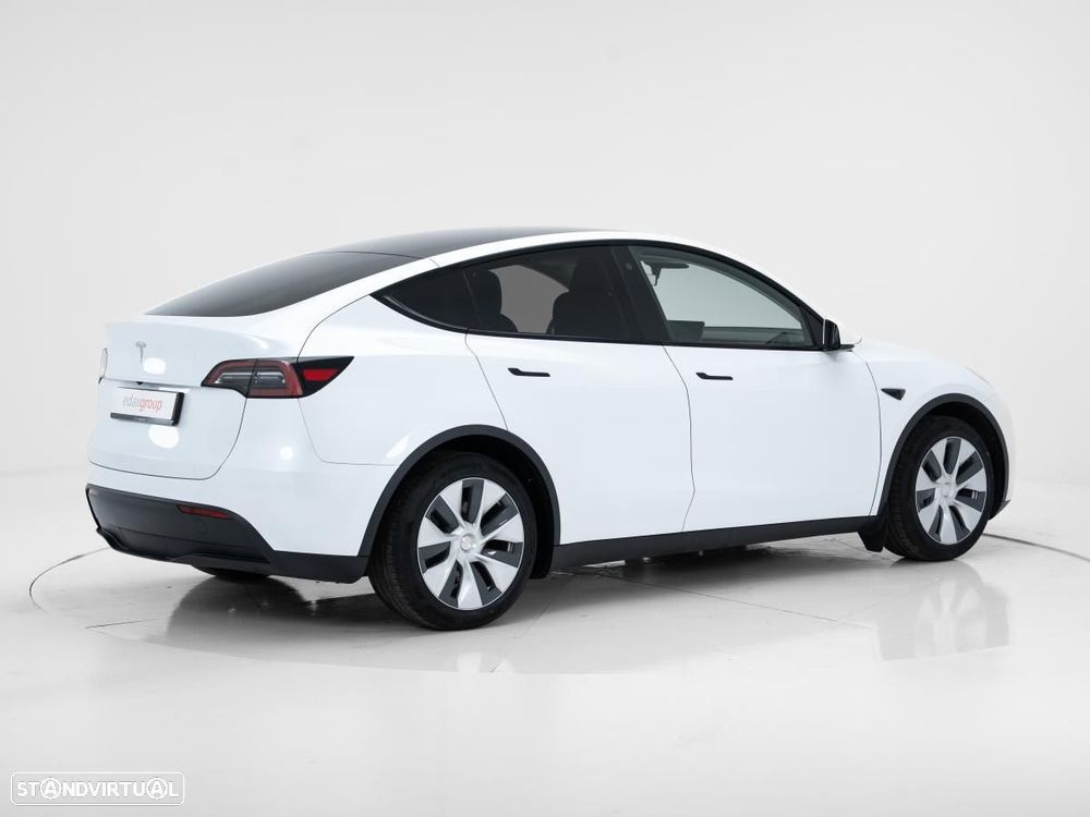 Tesla Model Y RWD - 4