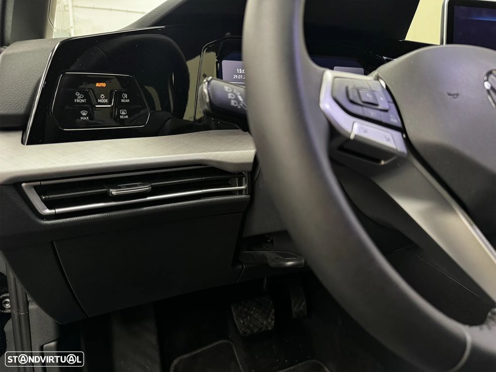 VW Golf 1.5 TSI e-Hybrid Sportline DSG - 7