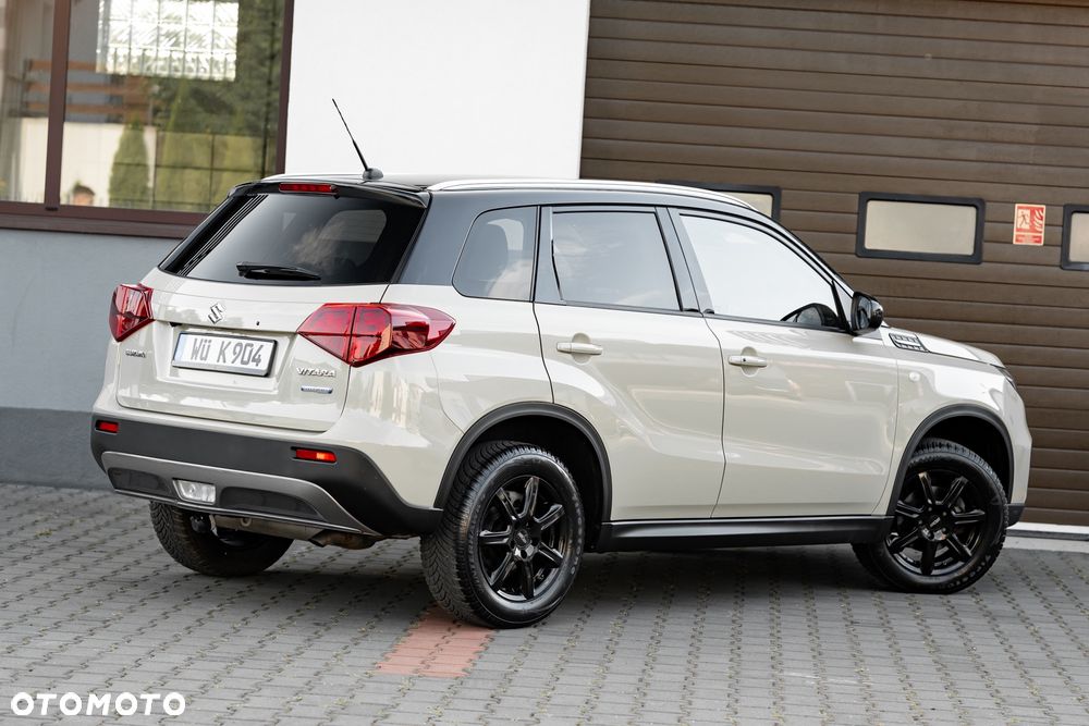 Suzuki Vitara 1.5 Dualjet Hybrid AGS Comfort+ "SHINKAI" - 11