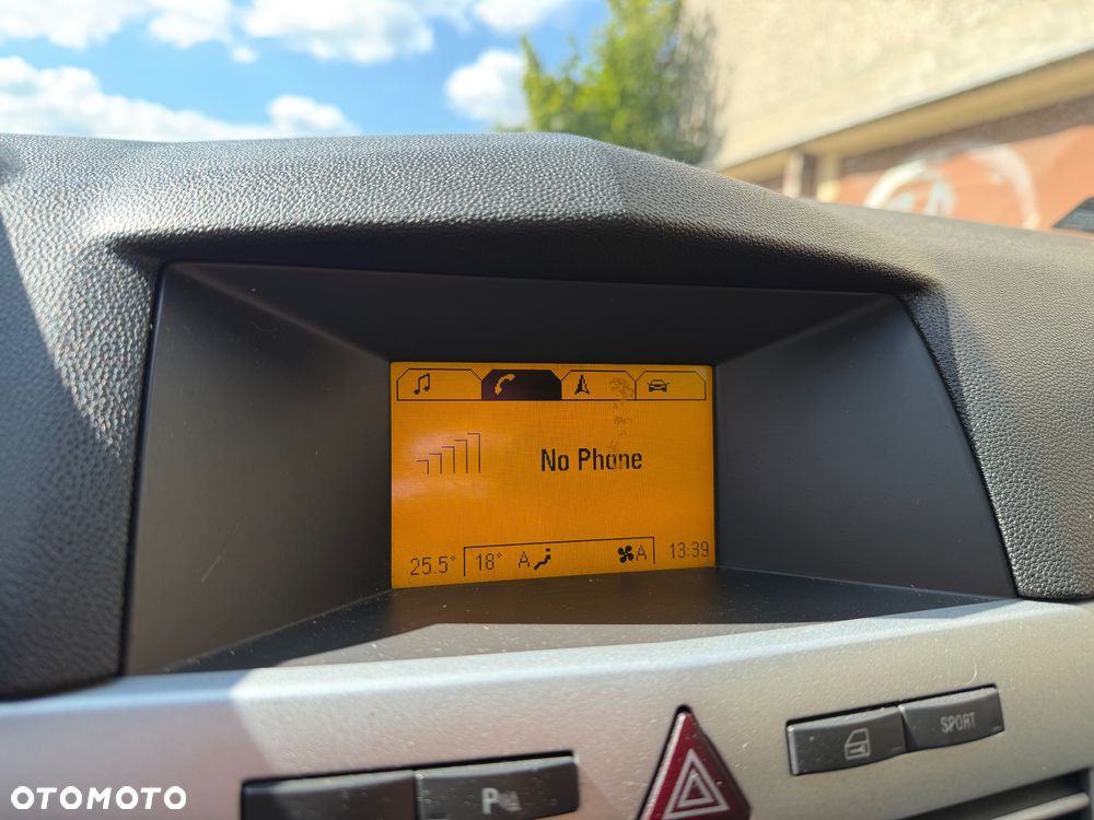 Opel Astra 1.8 NAVI - 25