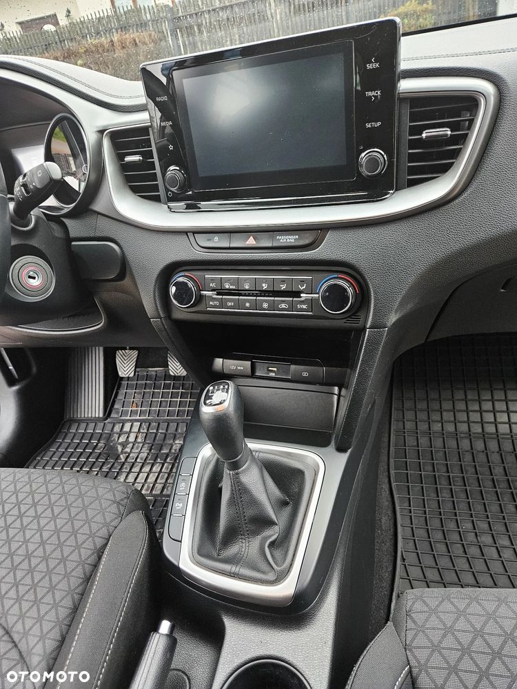 Kia Ceed 1.5 T-GDI L - 15