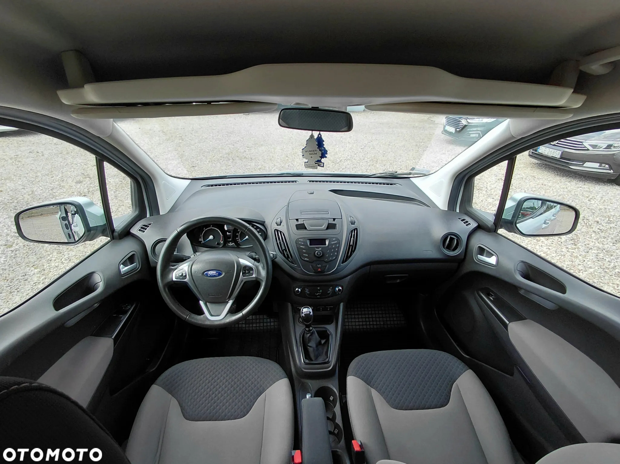 Ford Tourneo Courier 1.5 TDCi Trend - 12