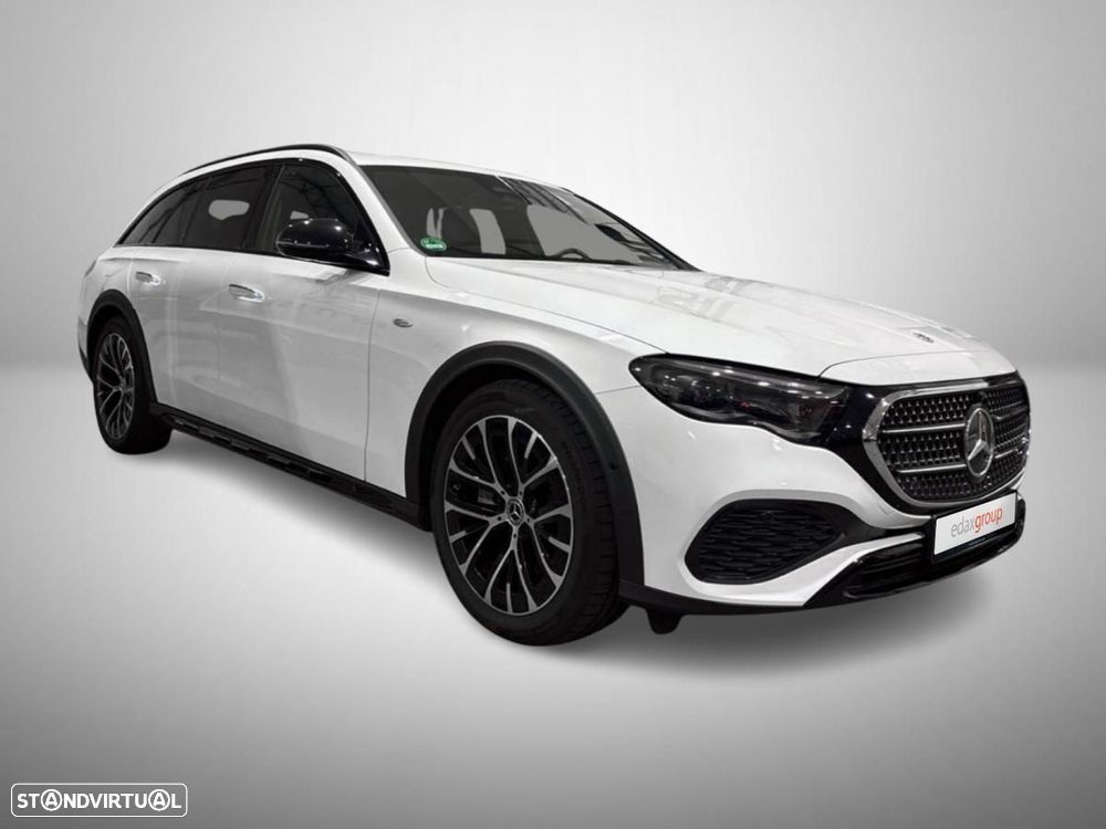 Mercedes-Benz E 300 de 4Matic All-Terrain - 1