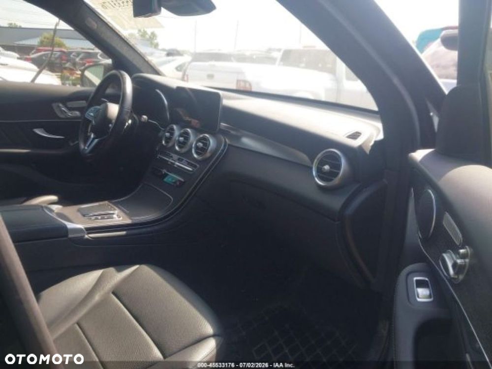 Mercedes-Benz GLC - 6