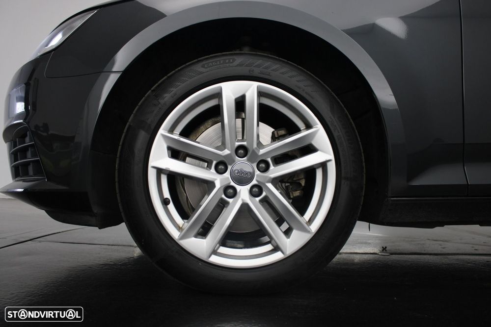 Audi A4 Avant 2.0 TDI S tronic - 35